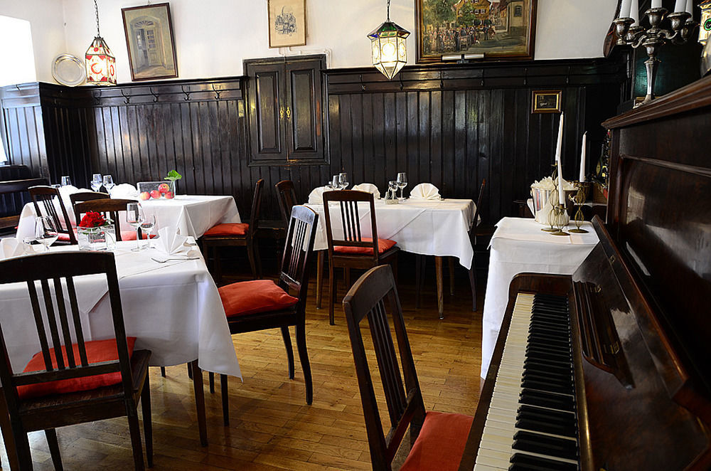 Hotel Weisses Ross Dinkelsbühl Екстериор снимка